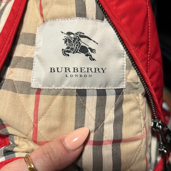 Red Burberry jacket - Picture 9 of 10